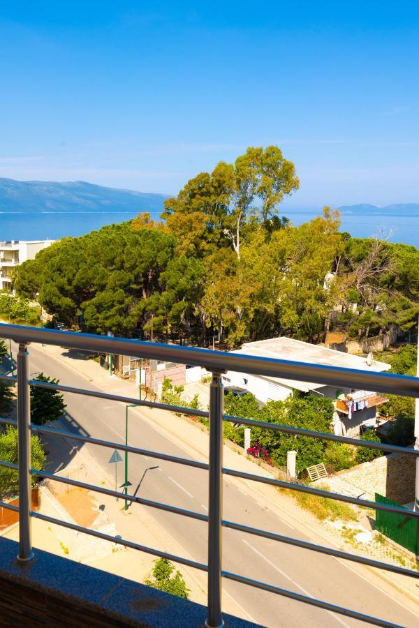 New Donantelo Hotel Vlore Luaran gambar
