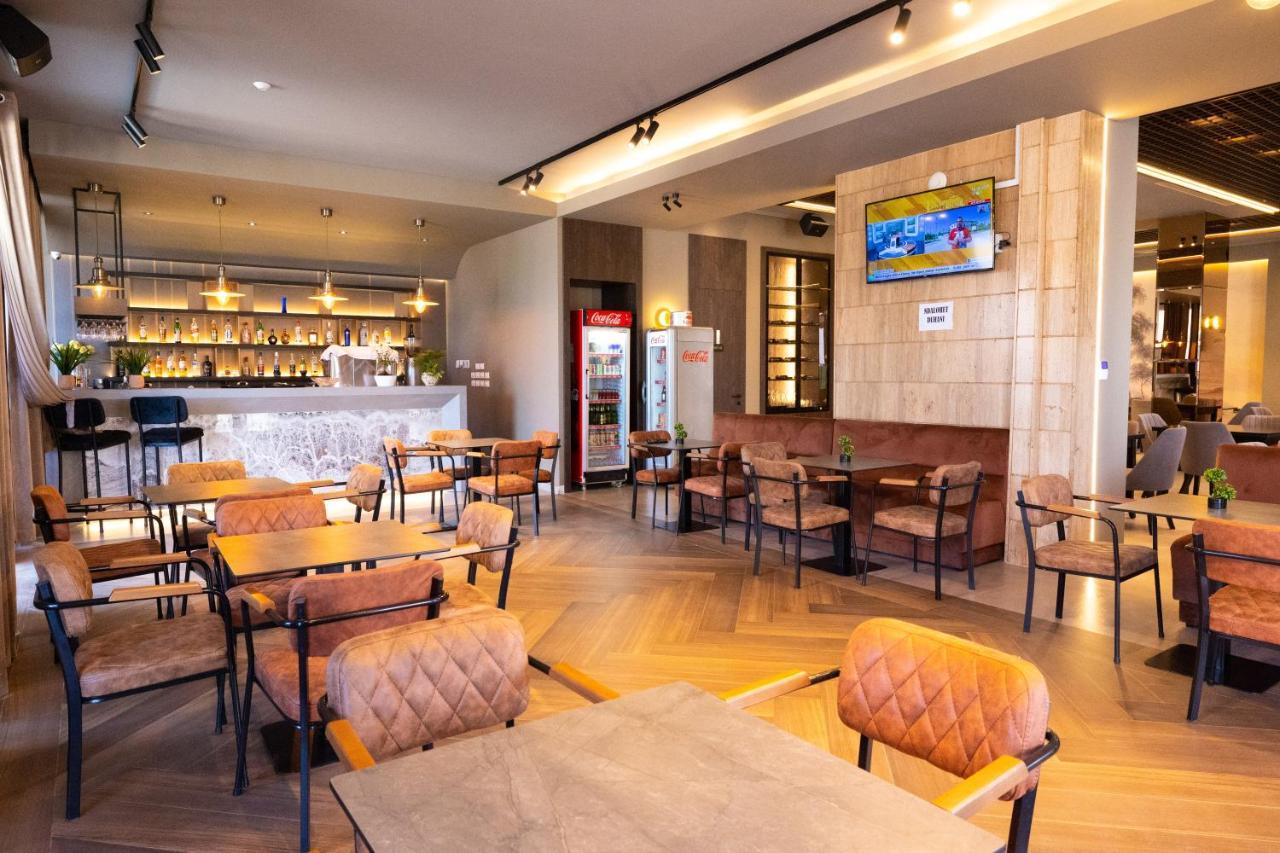 New Donantelo Hotel Vlore Luaran gambar