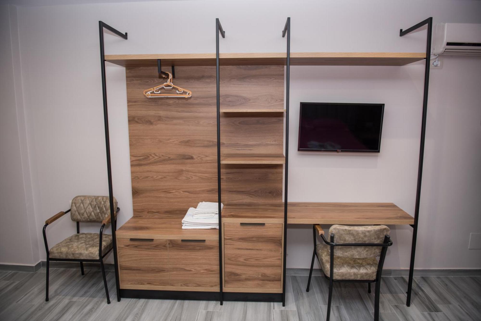New Donantelo Hotel Vlore Luaran gambar