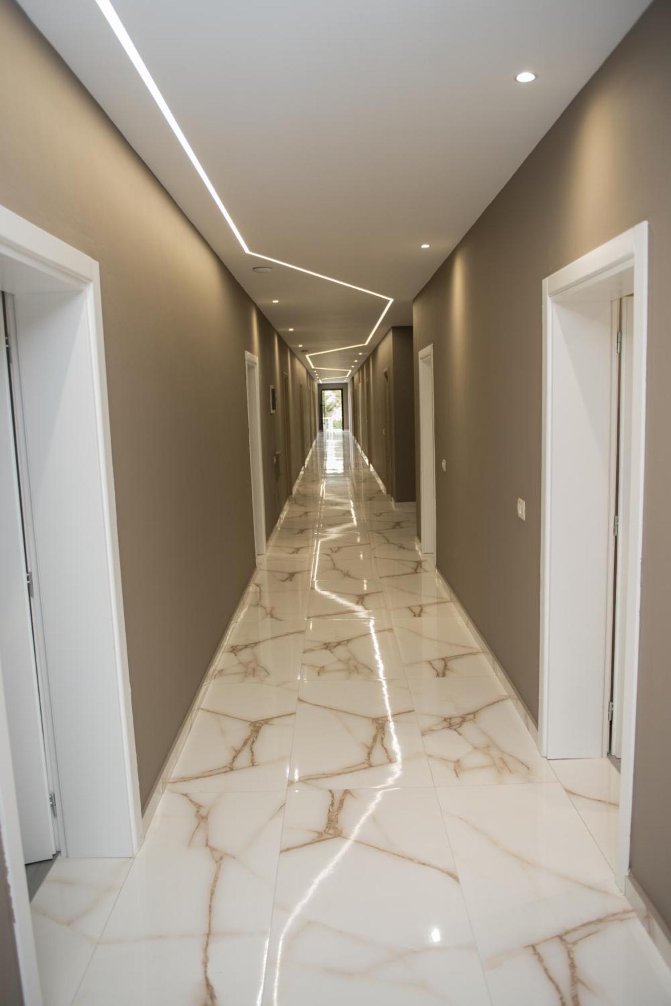 New Donantelo Hotel Vlore Luaran gambar